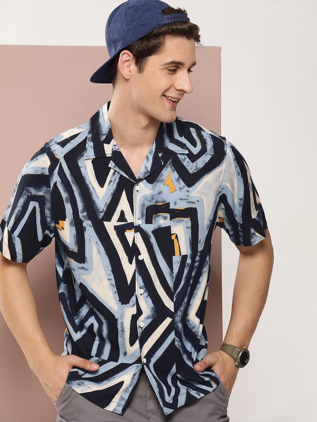 

Harvard Men Abstract Printed Casual Shirt, Blue