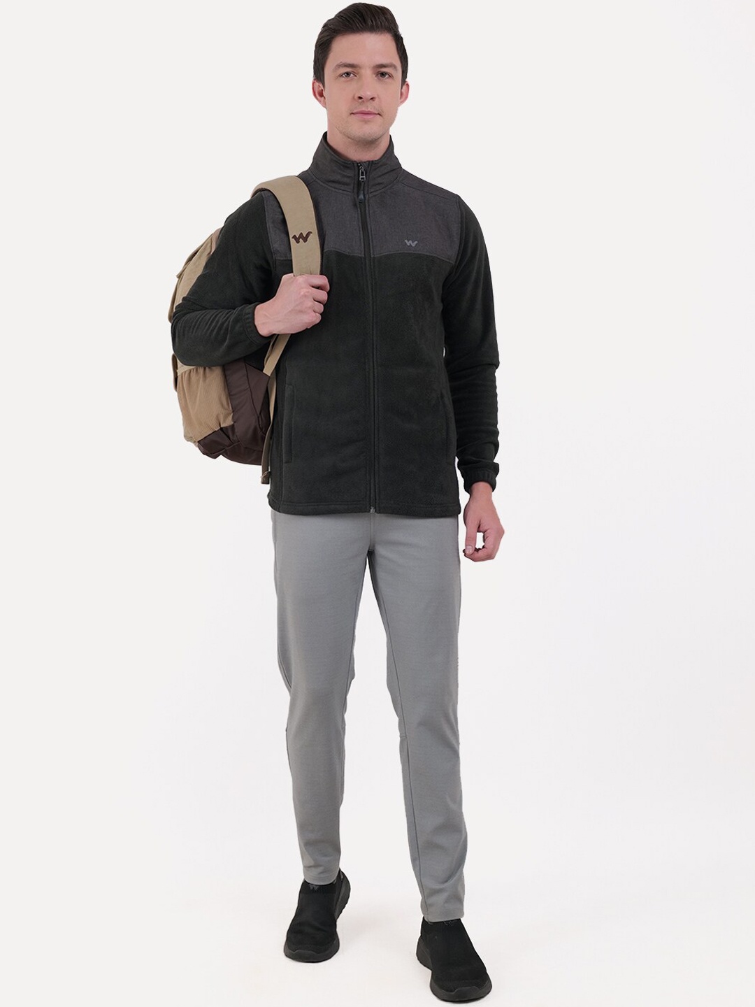 

Wildcraft Colourblocked Lightweight Mock Collar Anti Odour Sporty Jacket, Olive