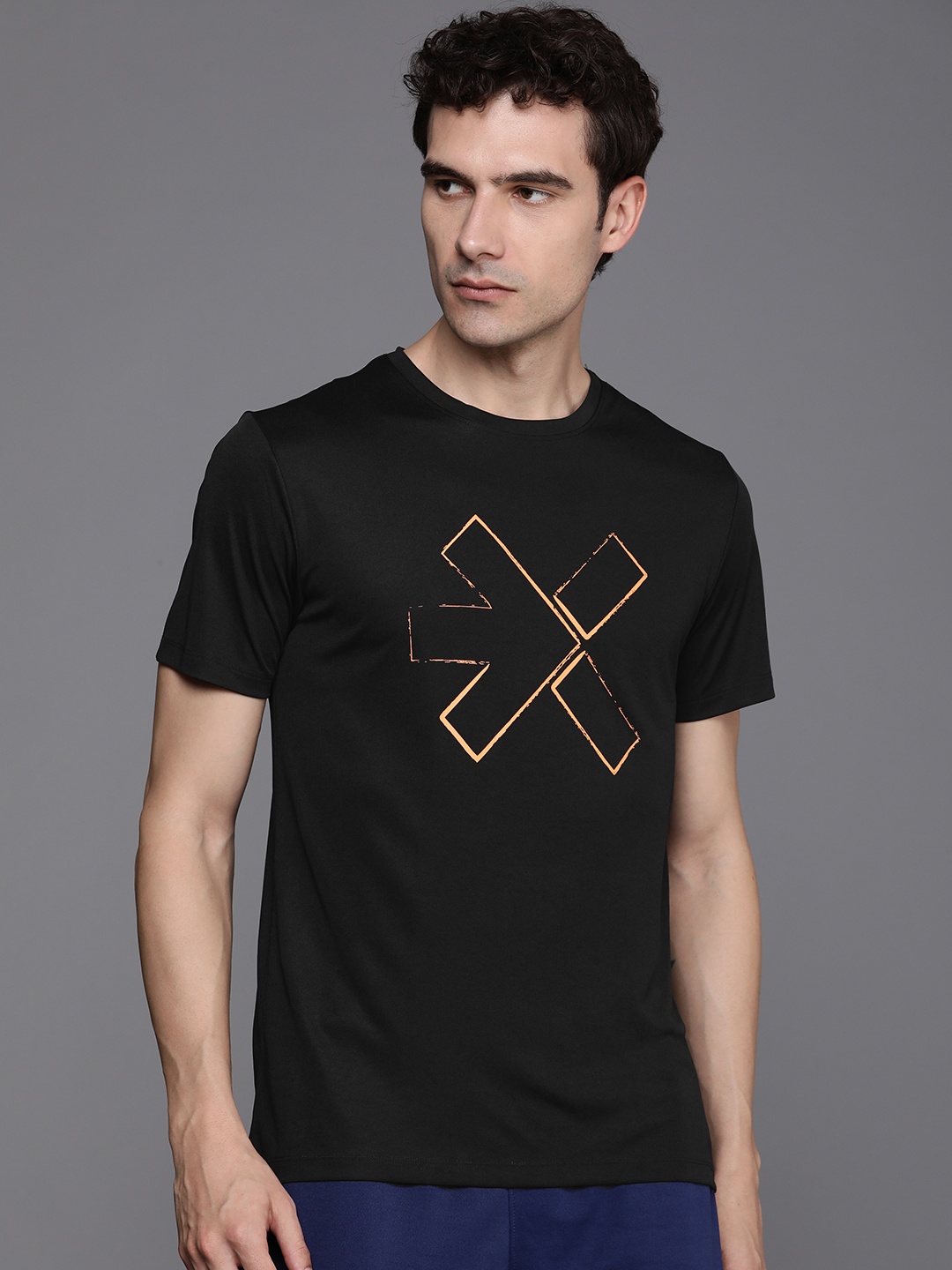 

HRX by Hrithik Roshan Brand Logo Printed Rapid-Dry Antimicrobial Training T-shirt, Black