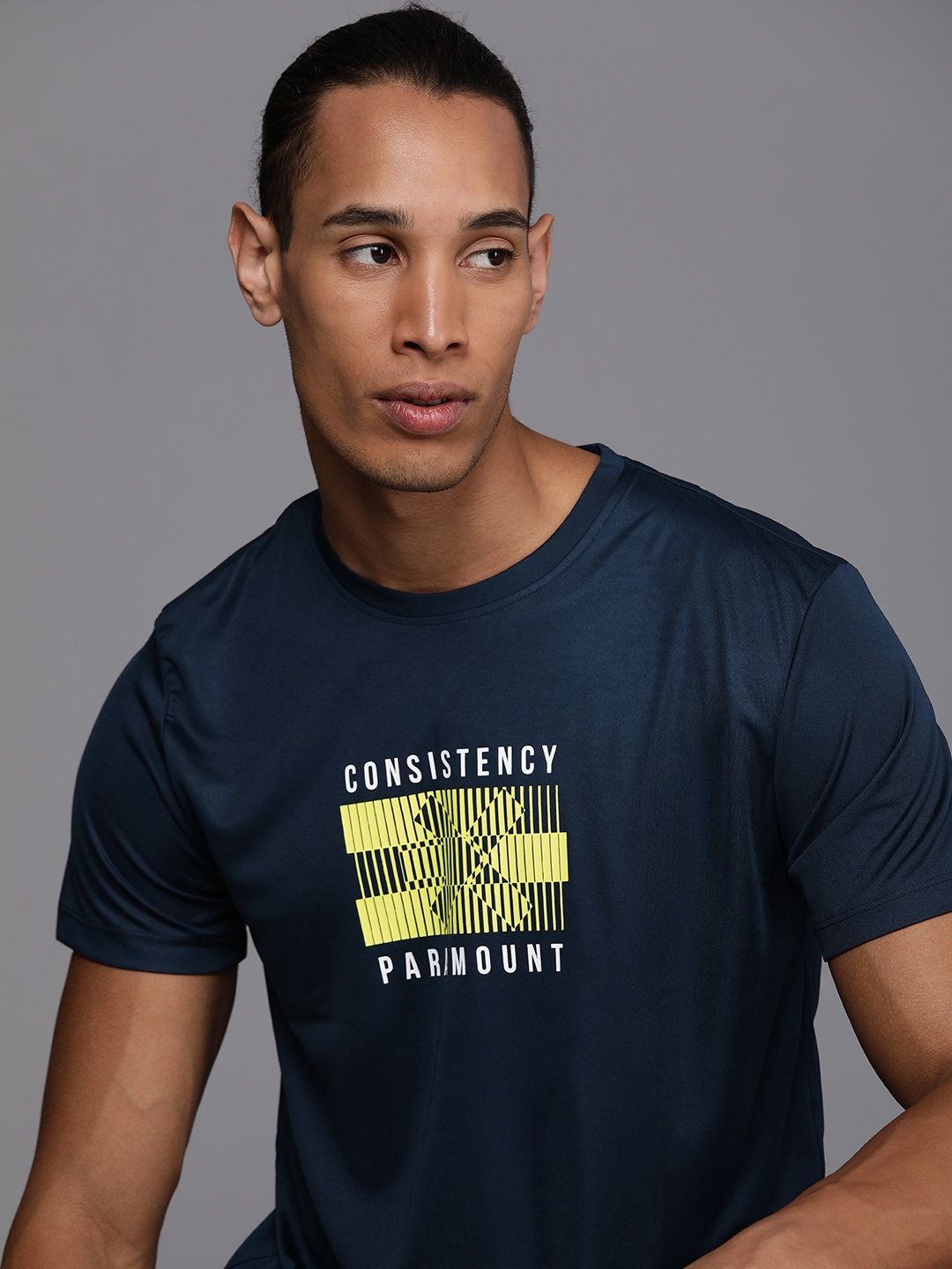 

HRX by Hrithik Roshan Graphic Printed Rapid-Dry Antimicrobial Training T-shirt, Navy blue