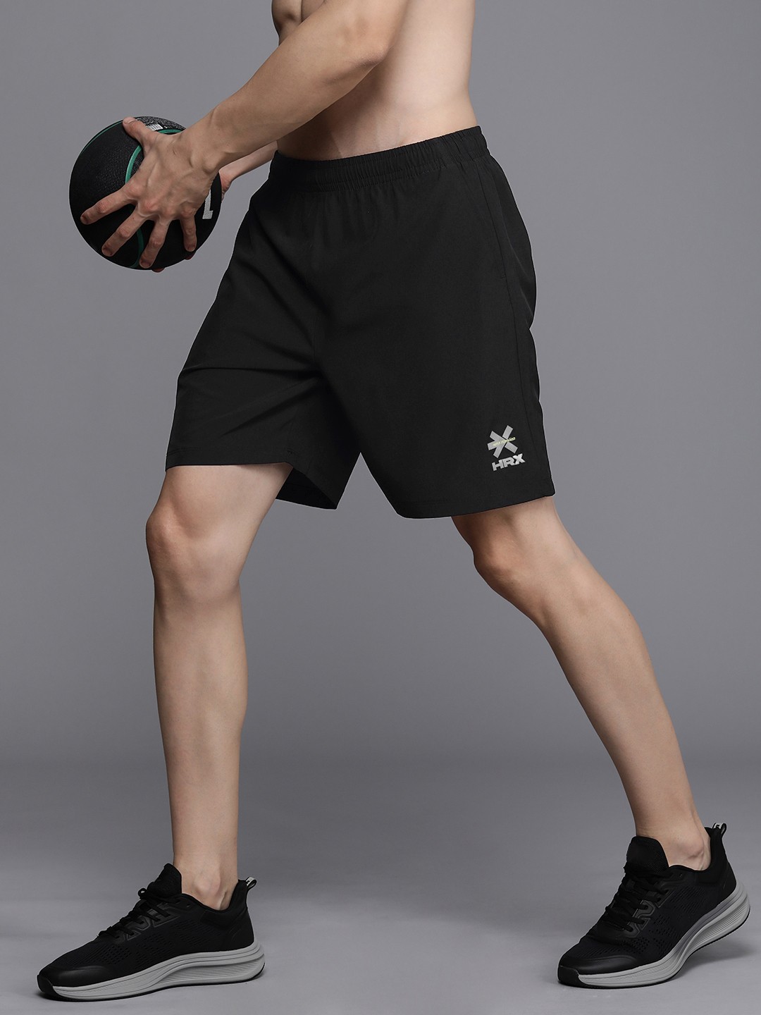 

HRX by Hrithik Roshan Men Rapid Dry Antimicrobial Finish Mid-Rise Training Shorts, Black