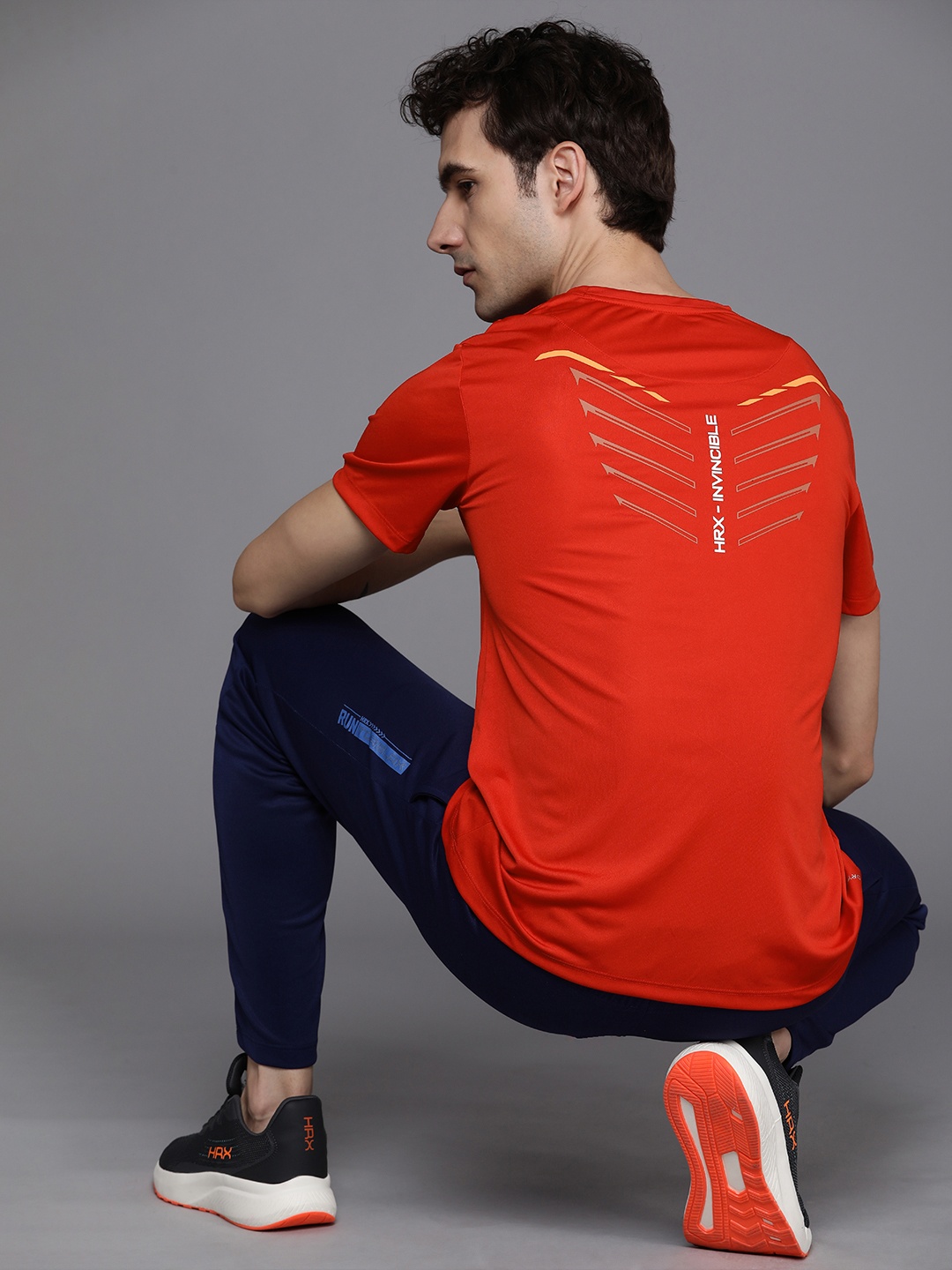 

HRX by Hrithik Roshan Graphic Printed Rapid-Dry Antimicrobial Training T-shirt, Red