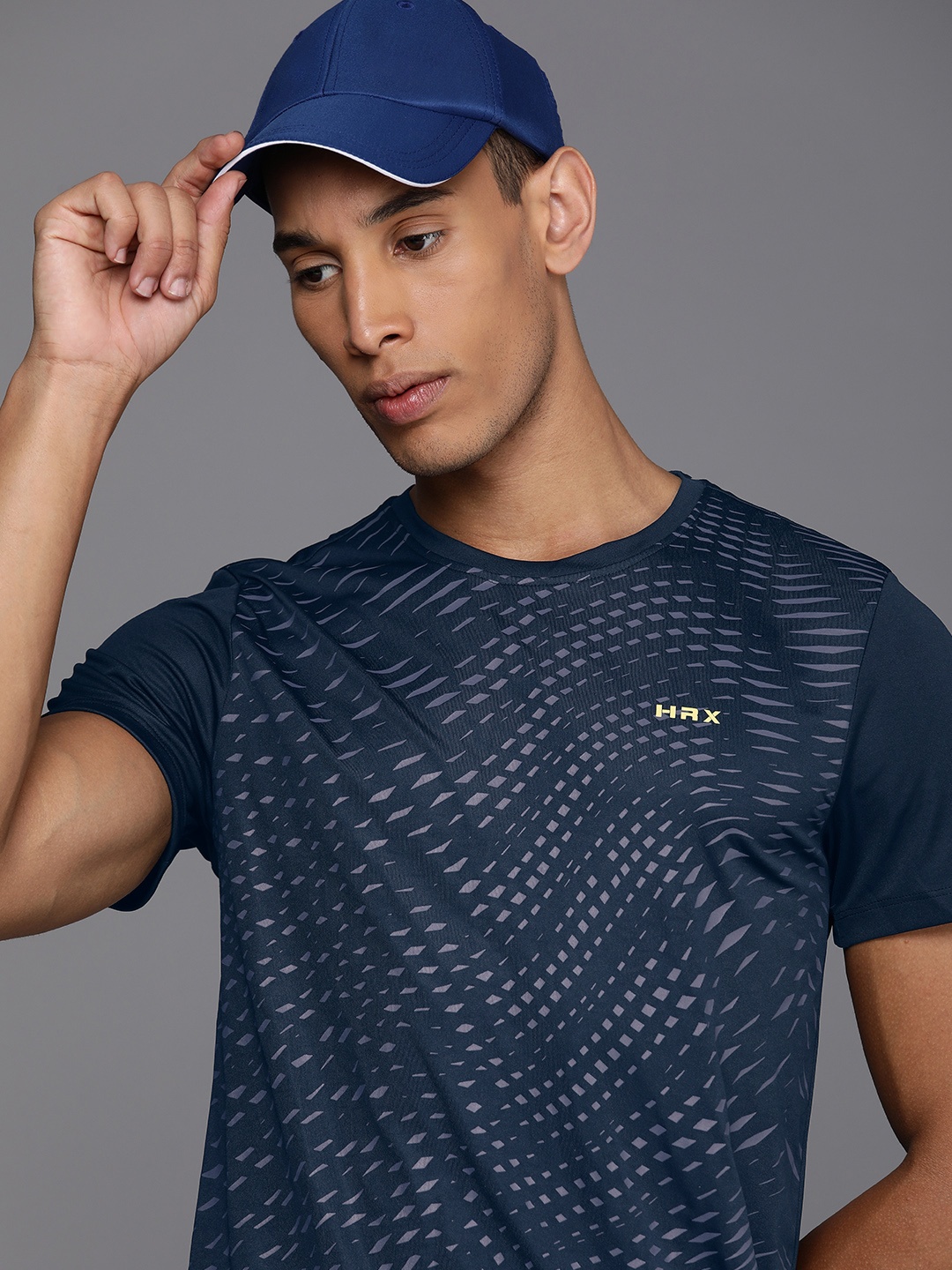 

HRX by Hrithik Roshan Men Printed Training Rapid-Dry T-shirt, Navy blue