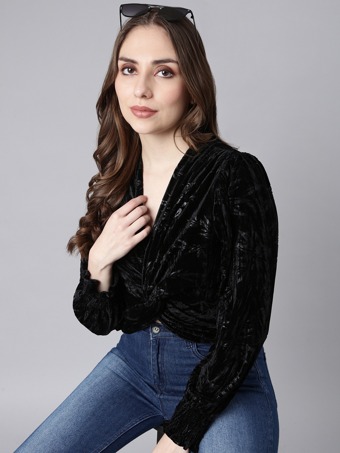 

SHOWOFF Floral Self Design Puff Sleeve Velvet Cinched Waist Crop Top, Black