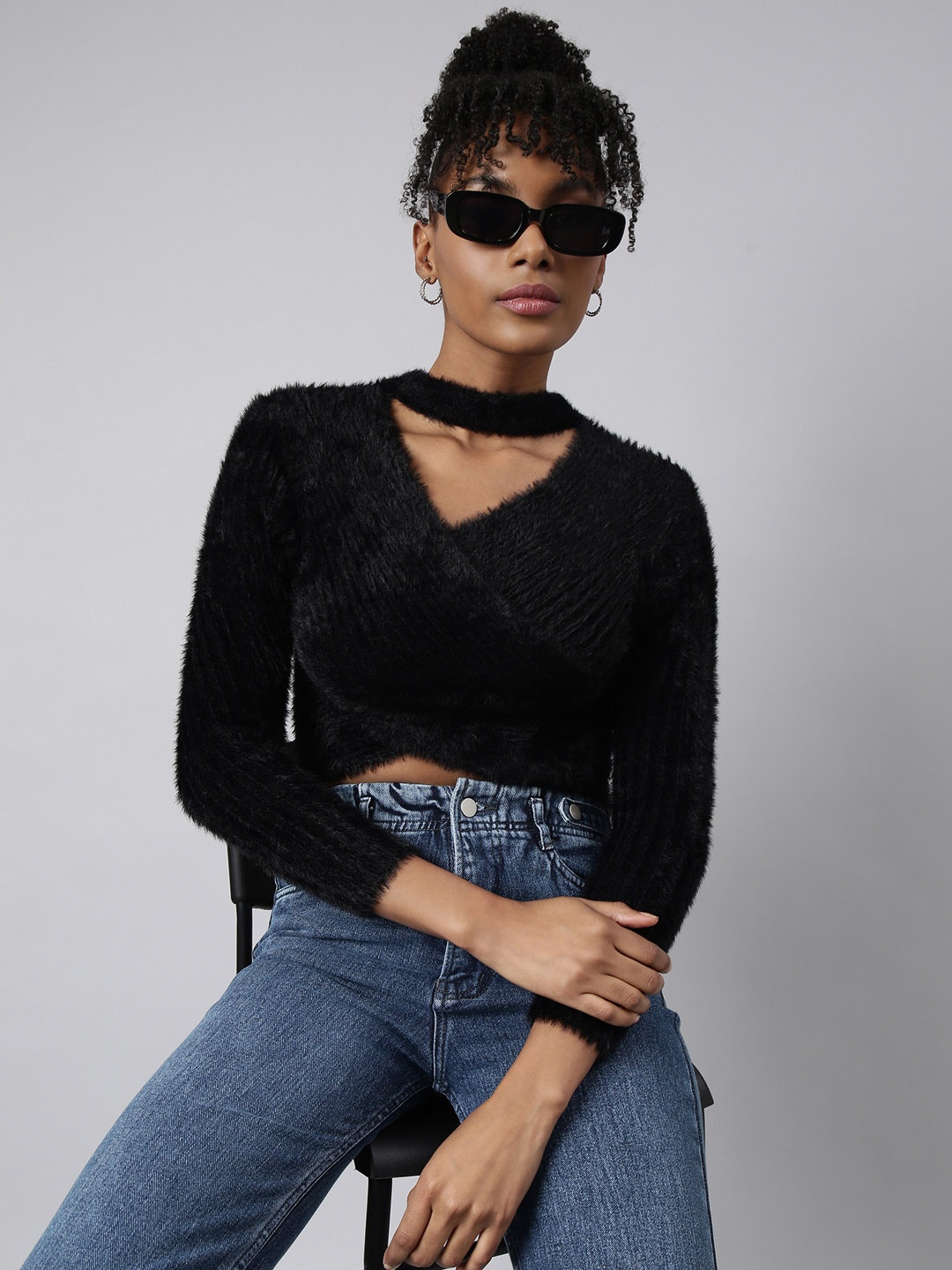 

SHOWOFF Choker Neck Long Sleeves Velvet Wrap Crop Top, Black