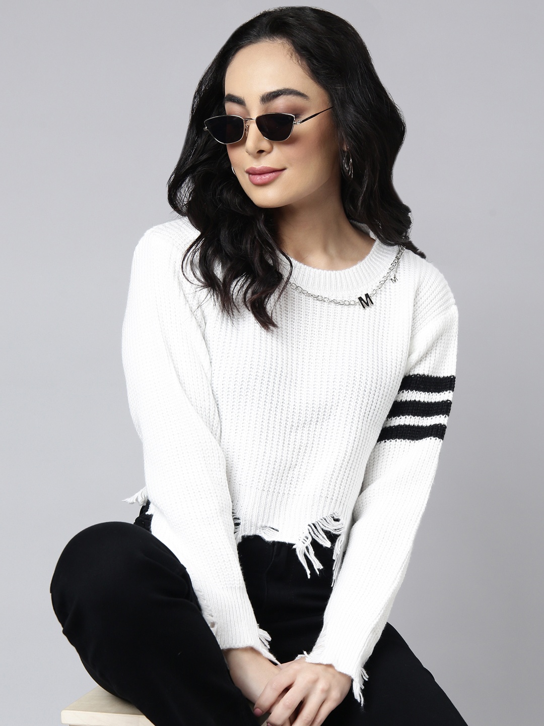 

SHOWOFF Self Design Round Neck Fringed Acrylic Crop Top With Chain, White