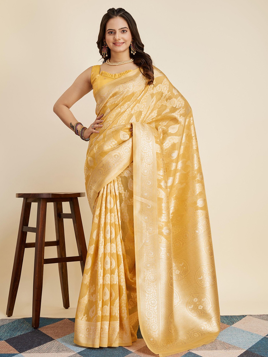 

VAIRAGEE Woven Design Zari Silk Cotton Banarasi Saree, Yellow