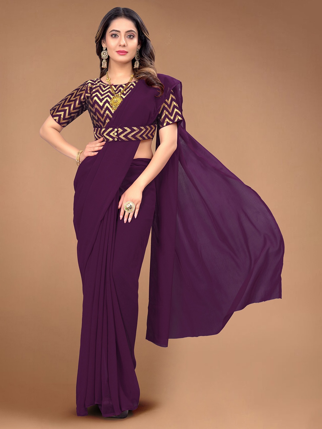 

DRIZOMIZ Zari Belted Saree, Purple