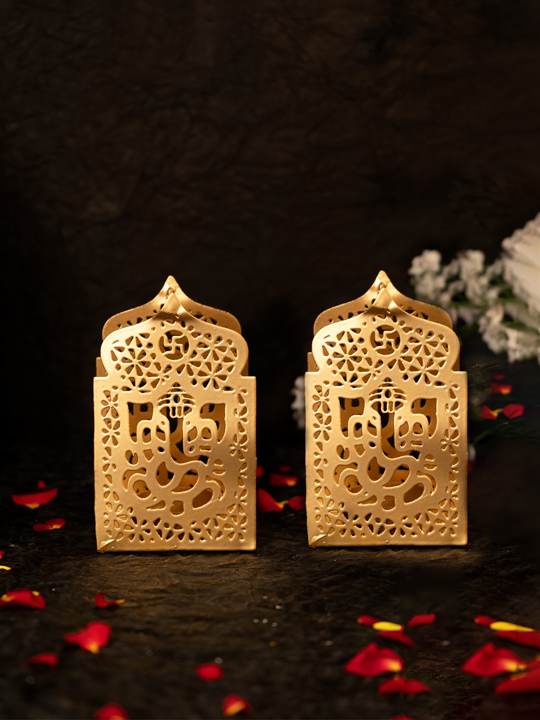 

Ekhasa Gold Toned 2 Pieces Textured Ganesh Shaped Metal Tealight Candle Holders