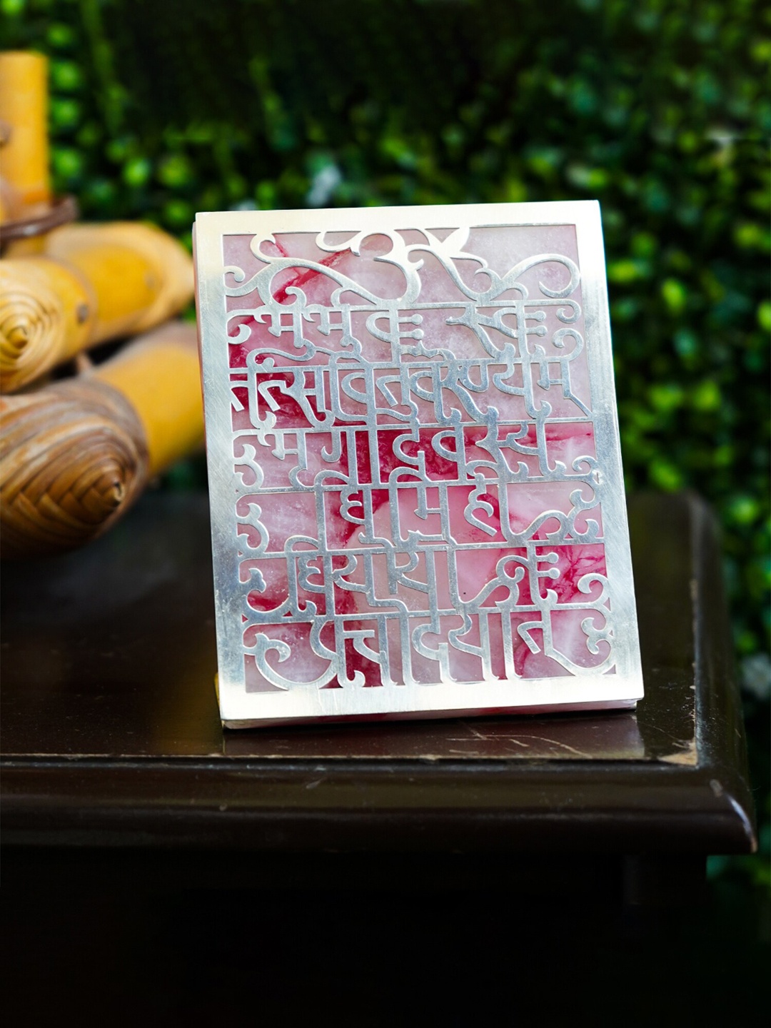 

Ekhasa Pink & White Metal Gayatri Mantra Tealight Abstract Shaped Candle Holder