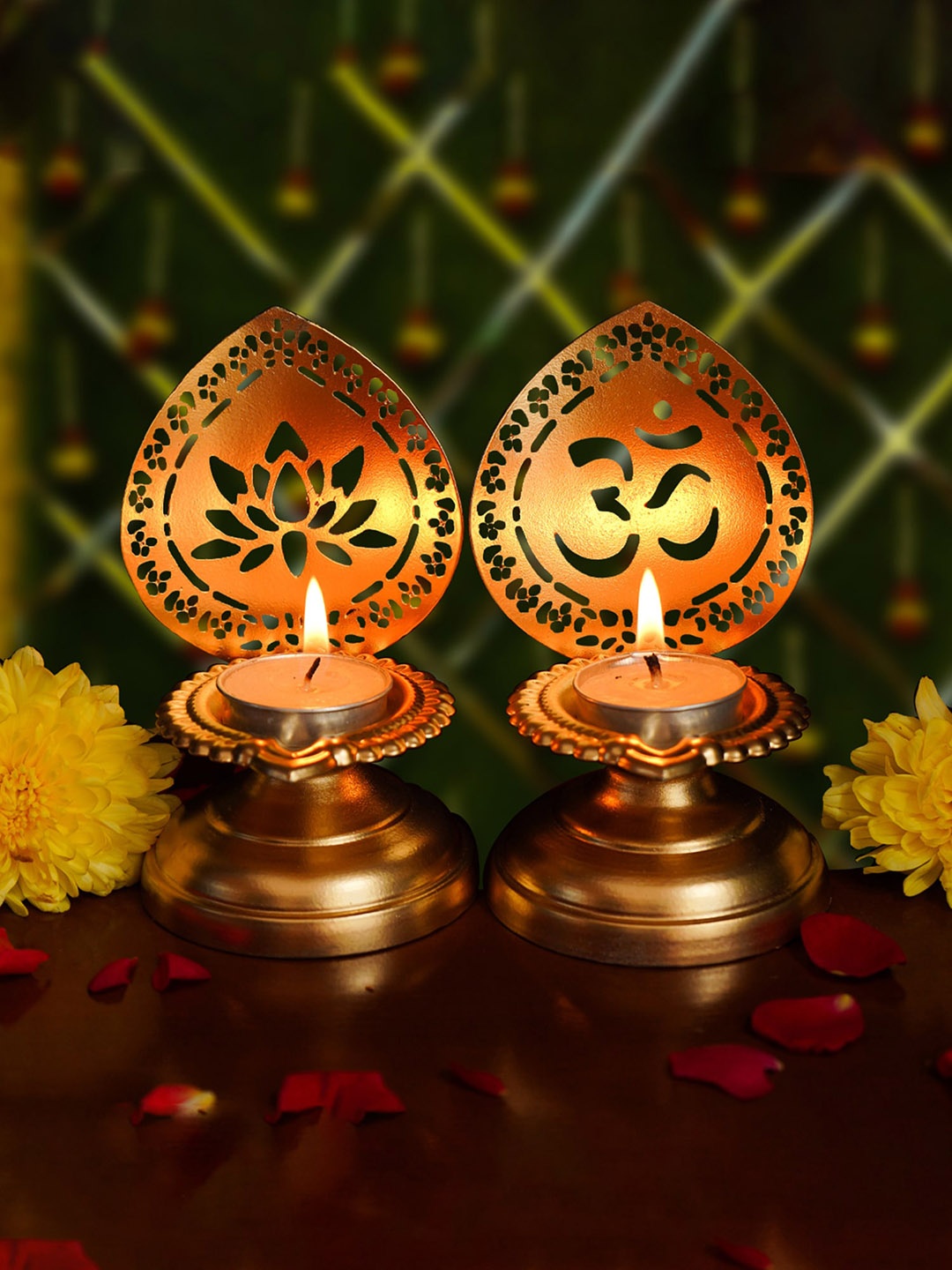 

Ekhasa Gold Toned 2 Pieces Metal Tealight Candle Holders
