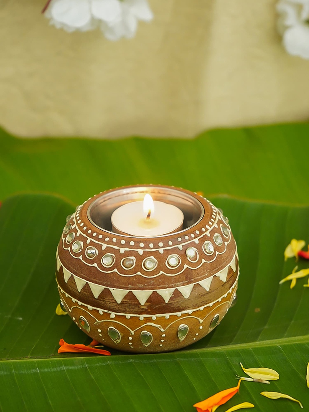 

Ekhasa Brown & White Bamboo Round Tealight Candle Holder