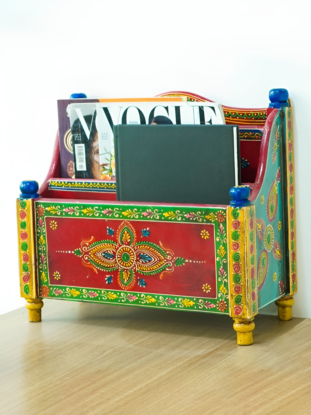 

Ekhasa Red & Green Wooden Wall Mount Newspaper & Magazine Organizer