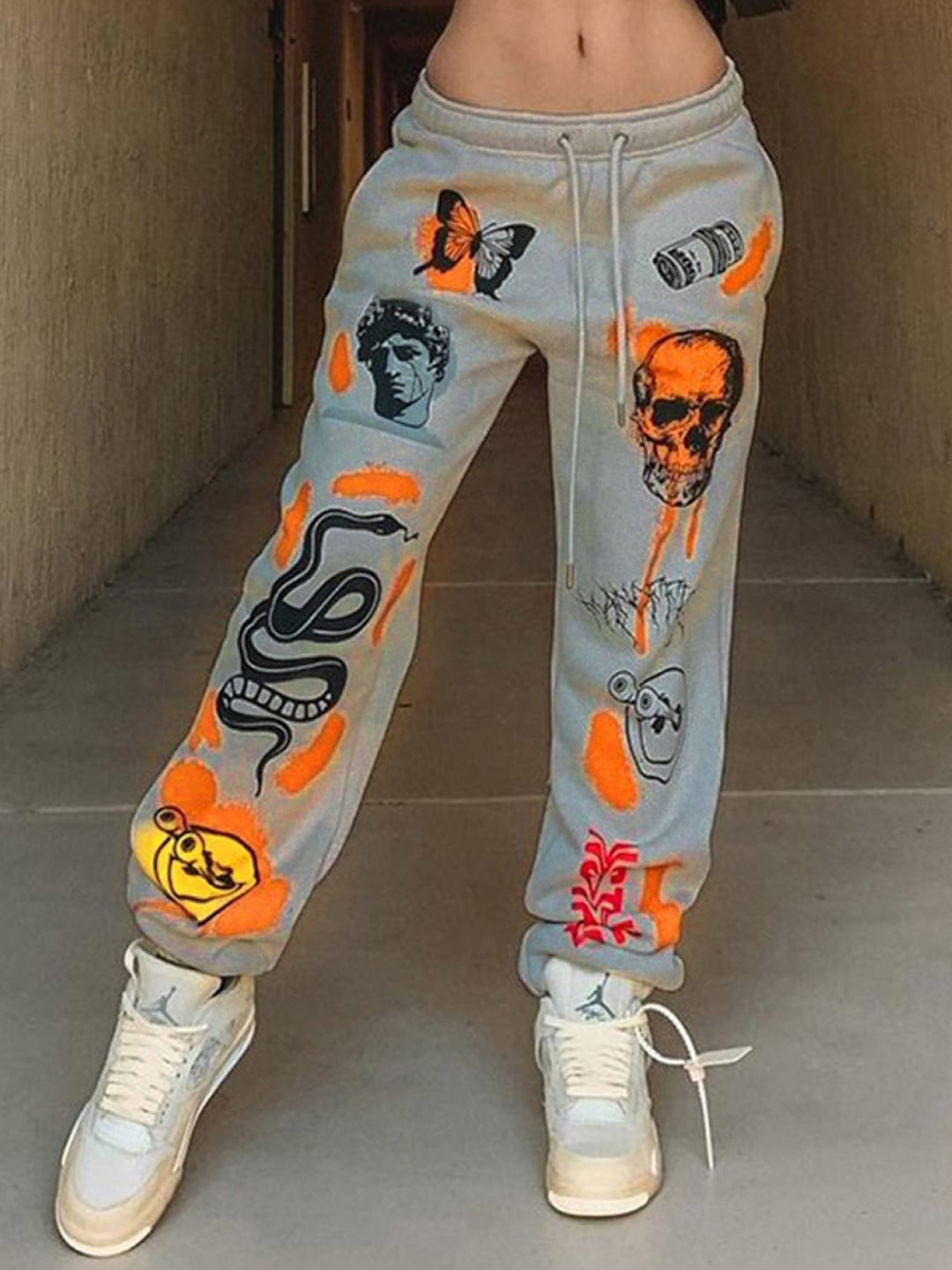 

Stylecast X KPOP Women Conversational Printed Mid-Rise Joggers Trouser, Grey