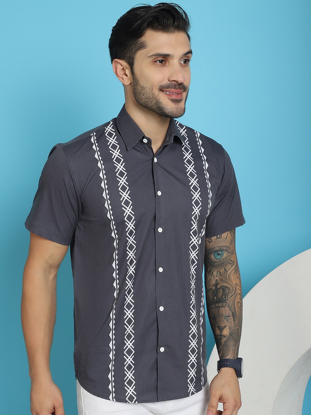 

Indian Needle Classic Geometric Printed Casual Shirt, Grey