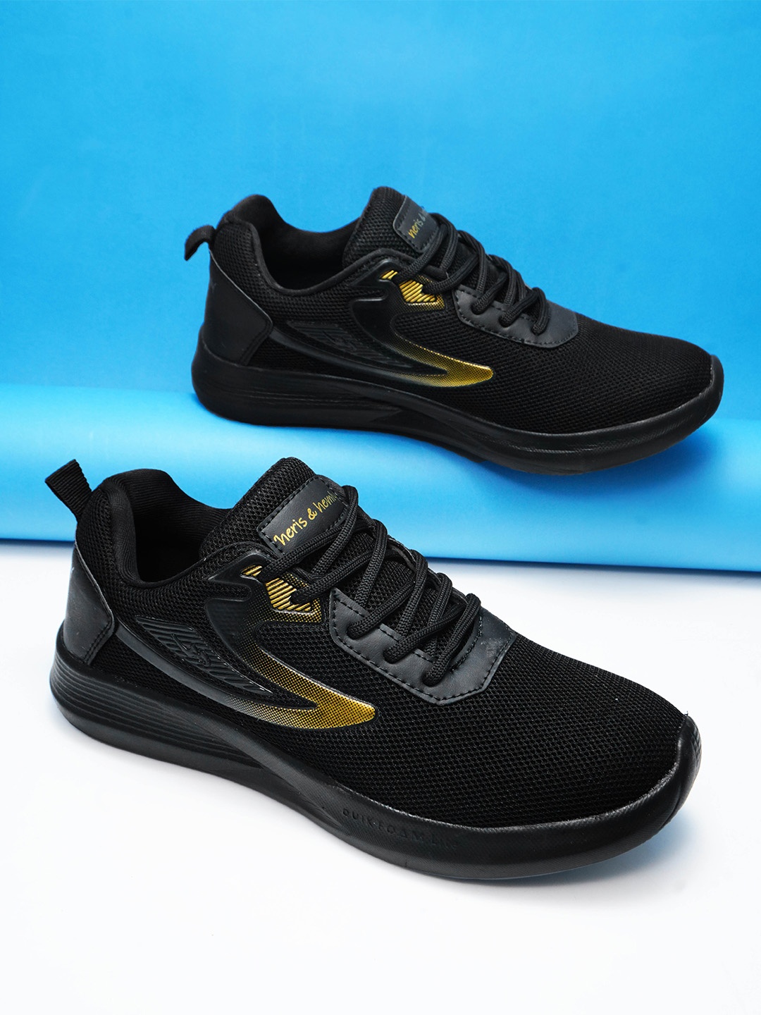 

Heris & Hemly Men Running Shoes, Black