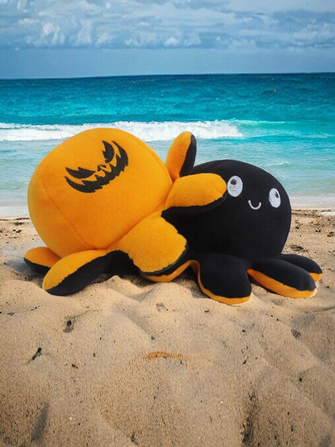 

CareDone Women Halloween Soft Toy Reversible Octopus, Yellow