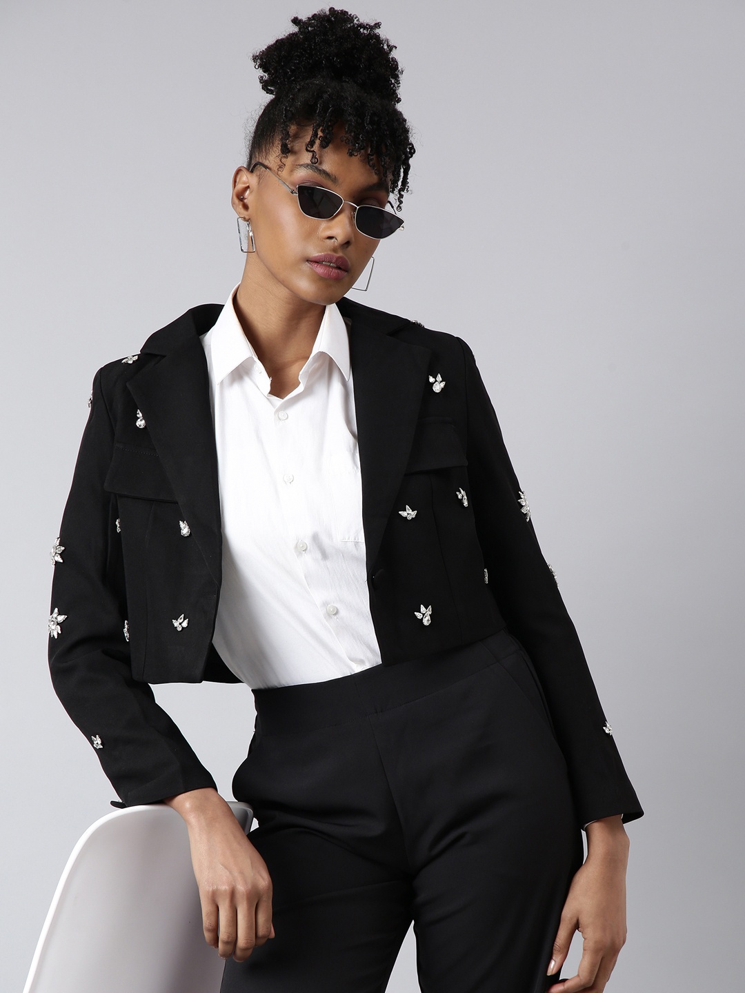 

SHOWOFF Embellished Single-Breasted Cotton Crop Blazer, Black