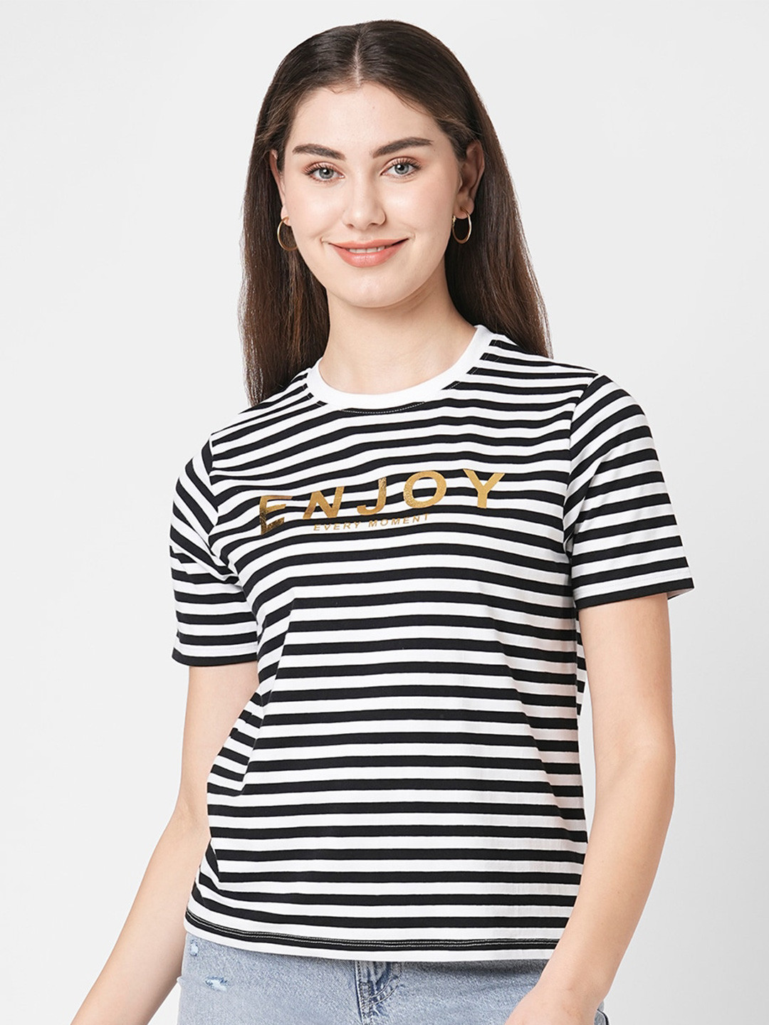 

Kraus Jeans Women Round Neck Short Sleeves Striped Slim Fit Cotton T-shirt, Black