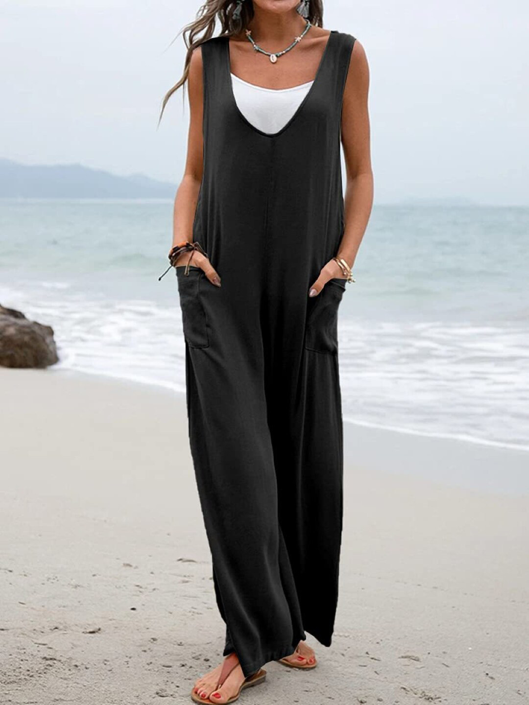 

Stylecast X KPOP Black V-Neck Sleeveless Jumpsuit