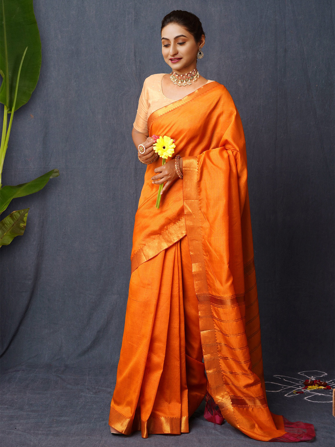 

Unnati Silks Woven Design Zari Handloom Mangalagiri Saree, Orange