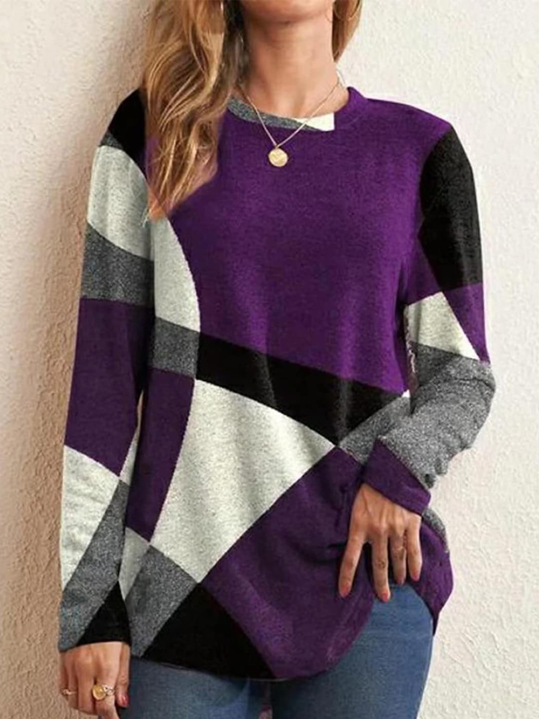 

Stylecast X KPOP Purple Colourblocked Round Neck Top
