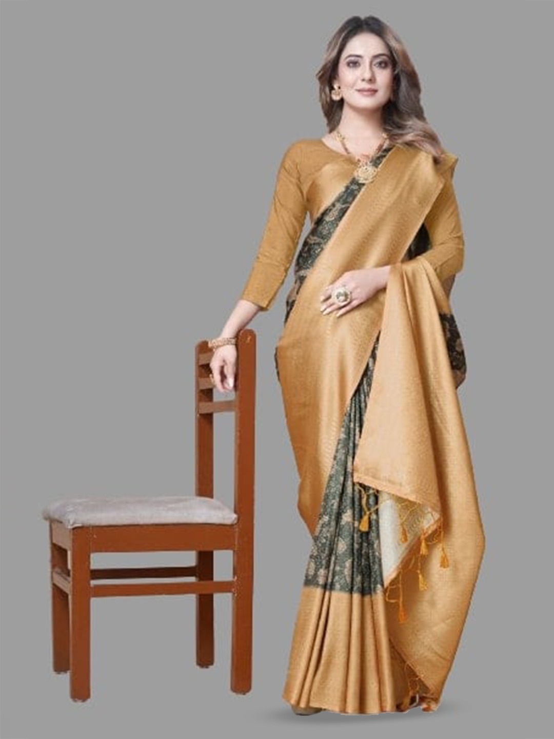 

nirja Fab Ethnic Print Zari Art Silk Banarasi Saree, Black