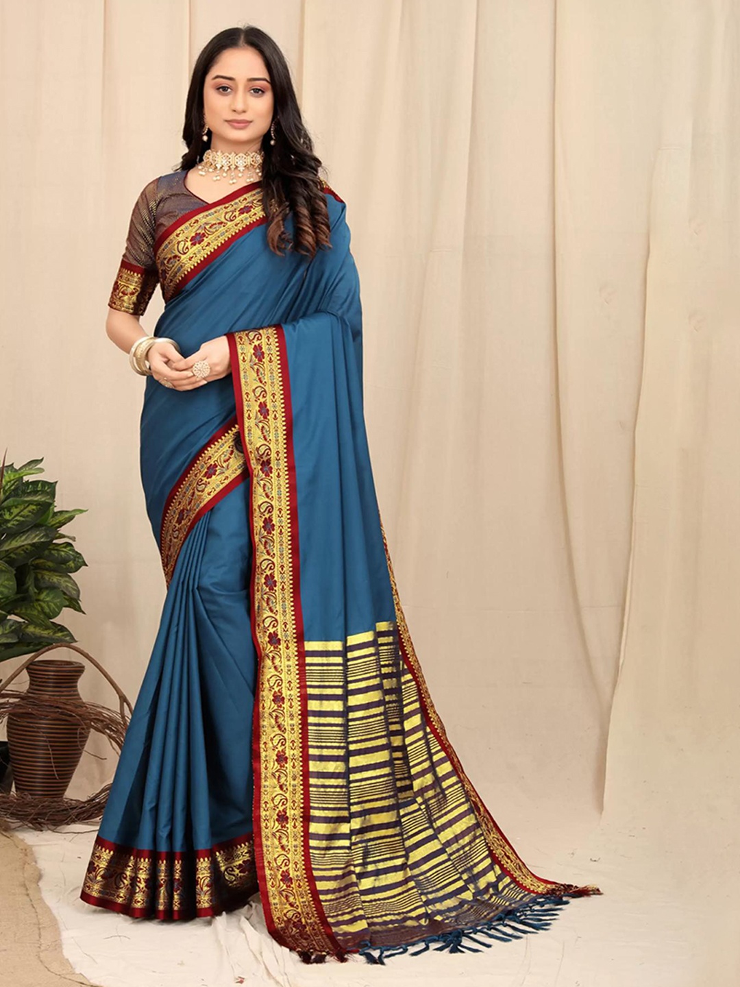 

Spetila Zari Woven Design Silk Cotton Maheshwari Saree, Teal