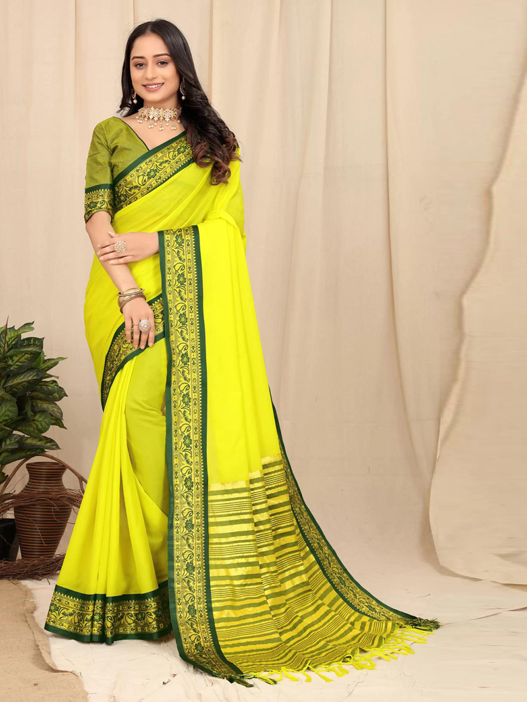 

Spetila Zari Woven Design Silk Cotton Maheshwari Saree, Sea green