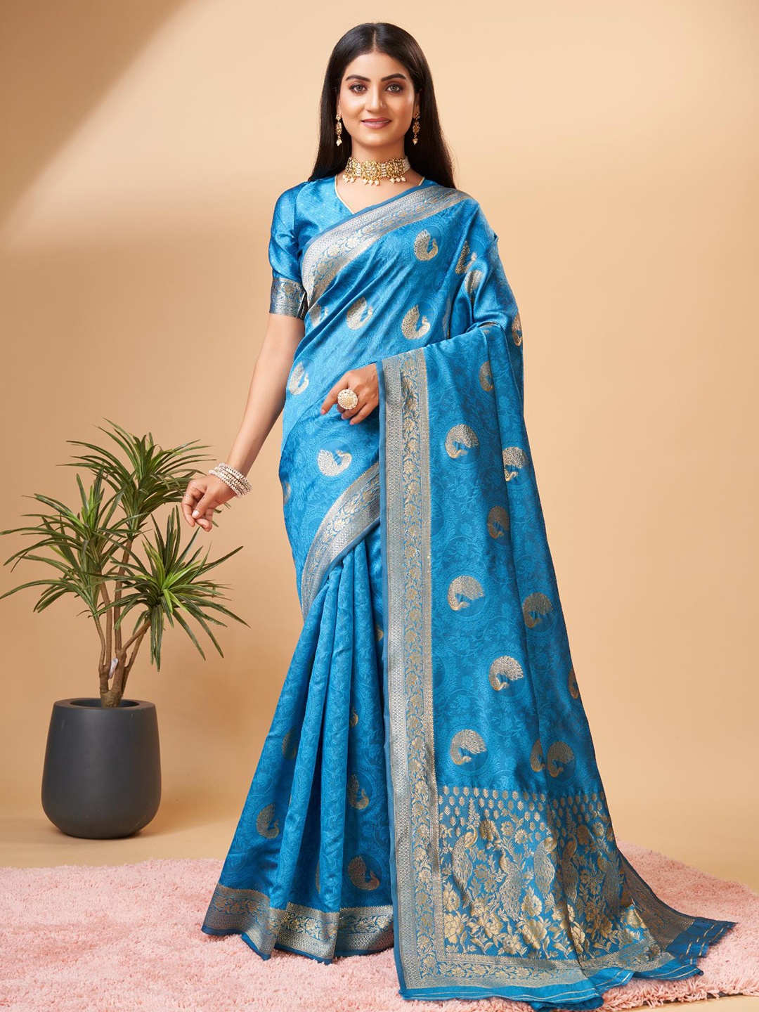 

Spetila Floral Woven Design Zari Silk Blend Banarasi Saree, Blue
