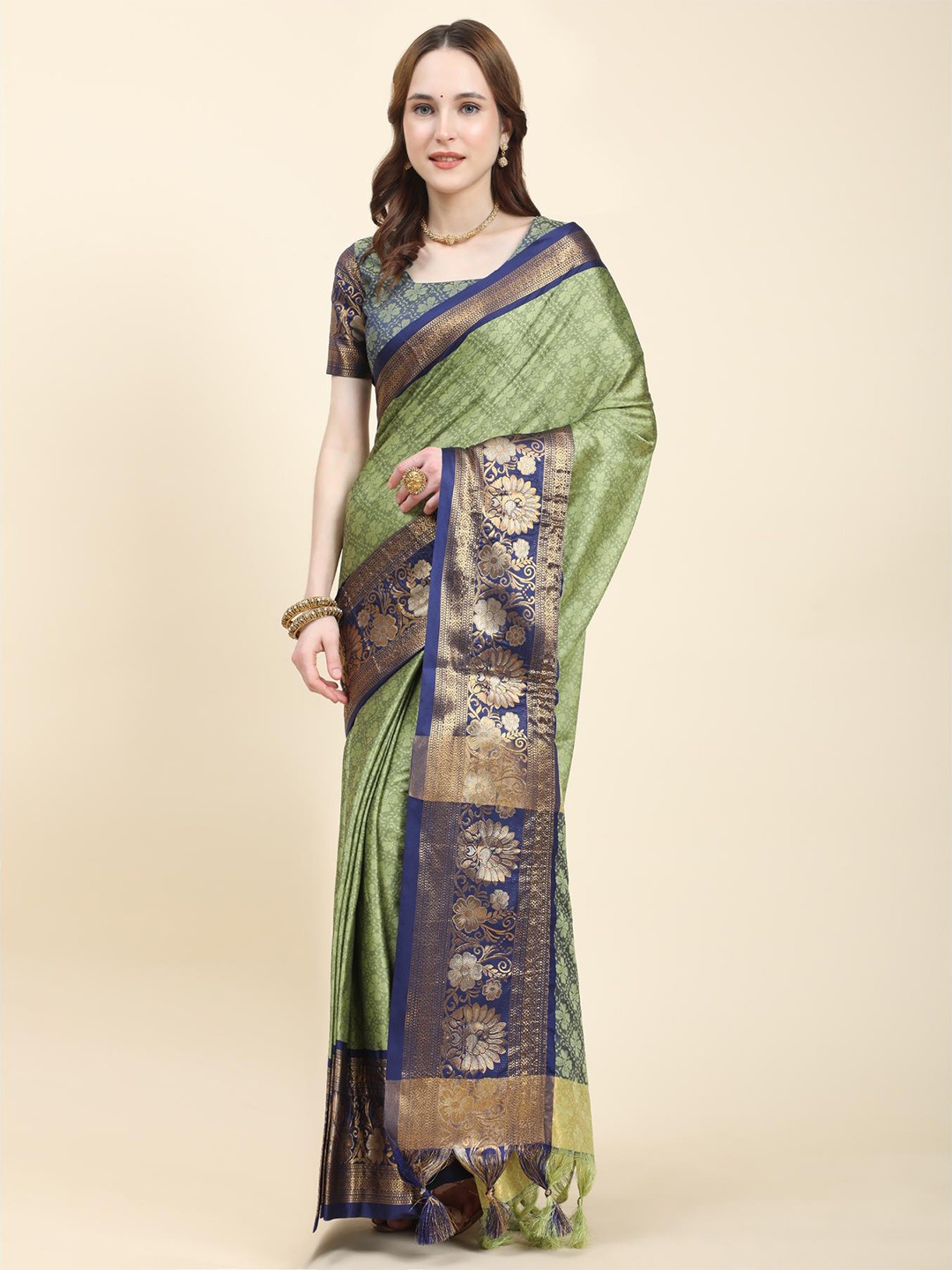 

Spetila Floral Woven Design Zari Silk Cotton Maheshwari Saree, Green