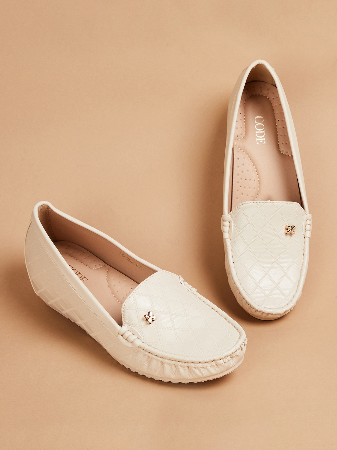 

CODE by Lifestyle Textured Round Toe Flatform Heeled Pumps, Beige