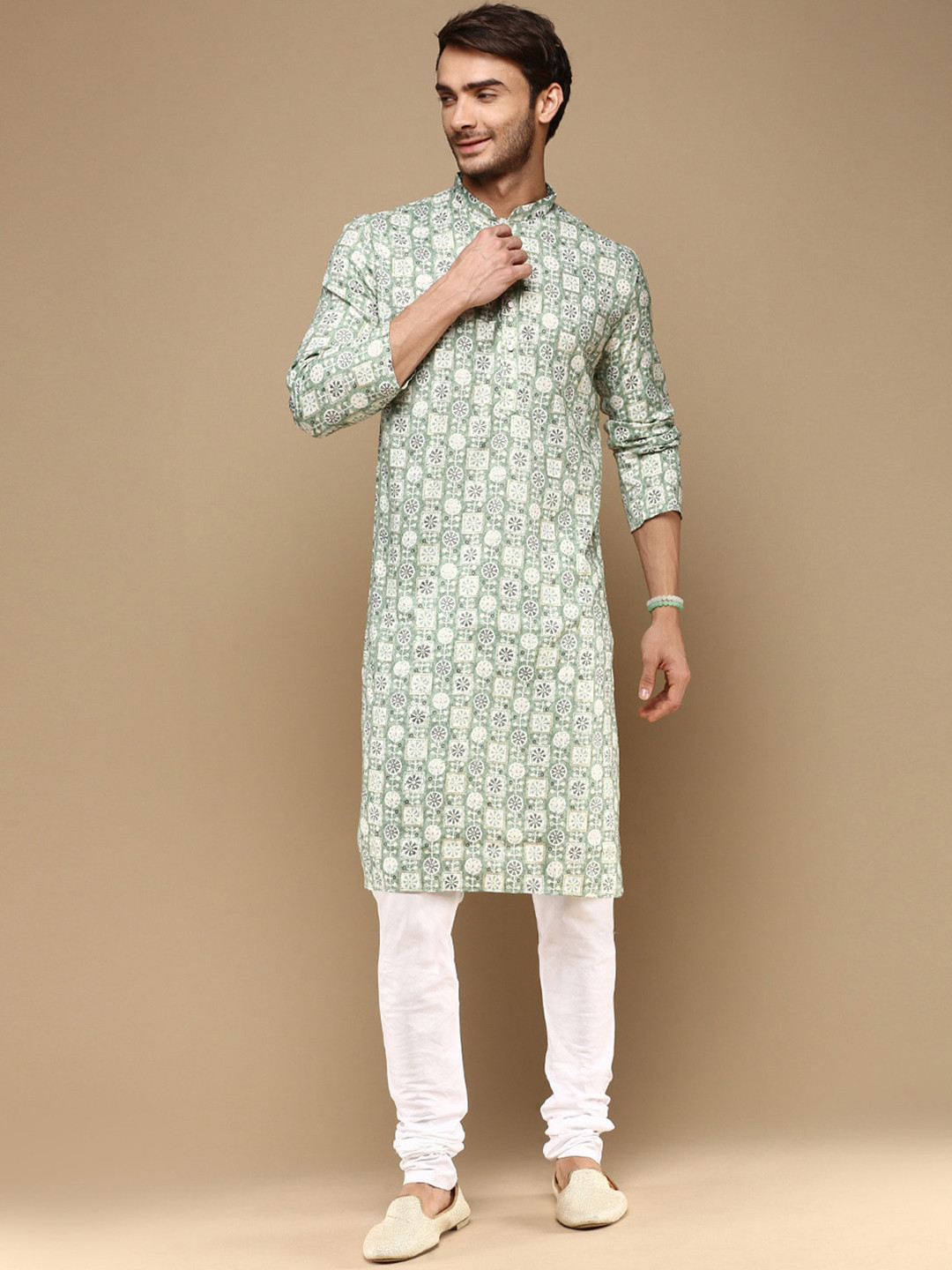 

Sanwara Ethnic Motifs Printed Mandarin Collar Cotton Regular Kurta With Churidar, Green