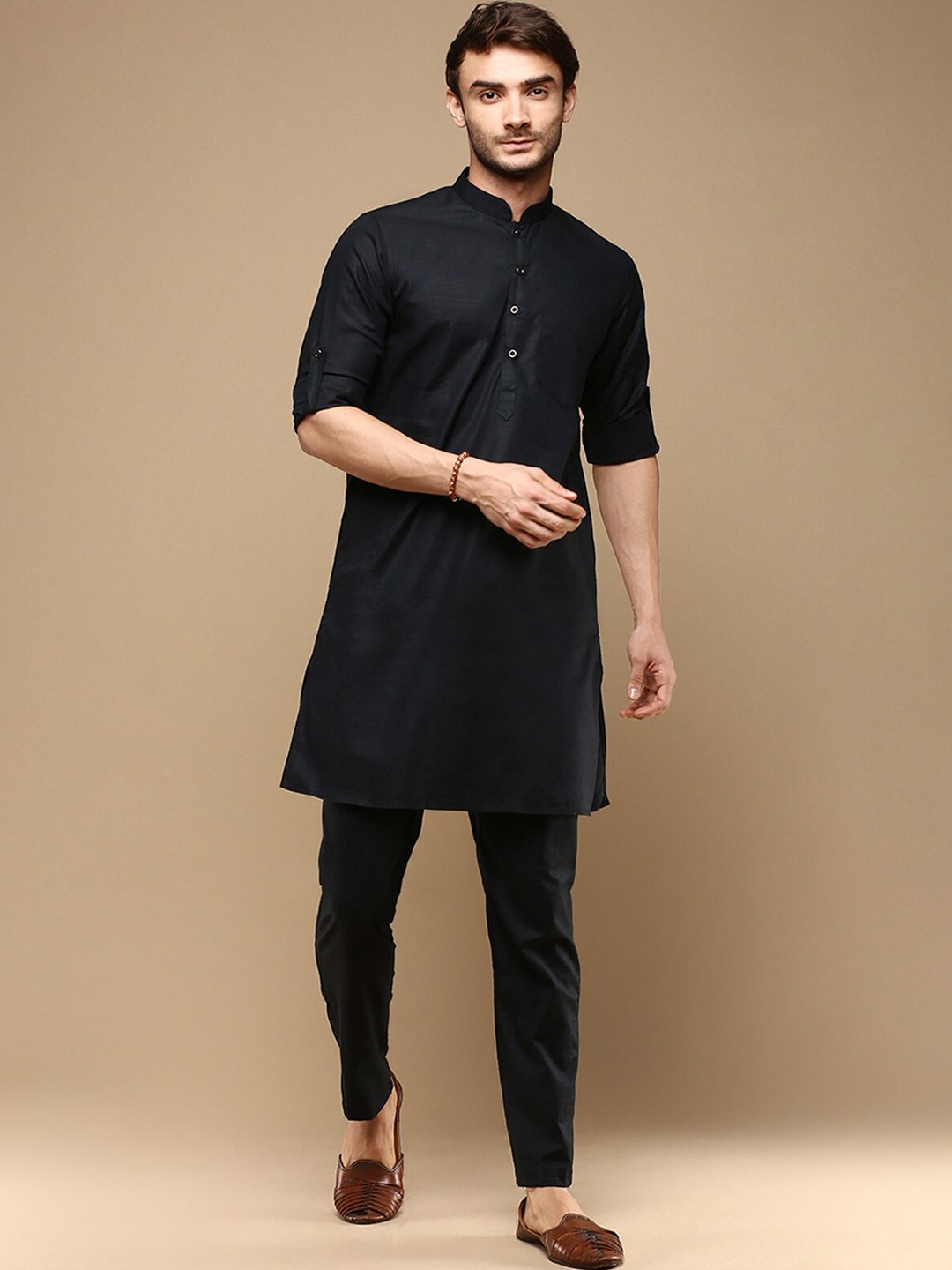 

Sanwara Mandarin Collar Long Sleeves Straight Kurta with Pyjamas, Black