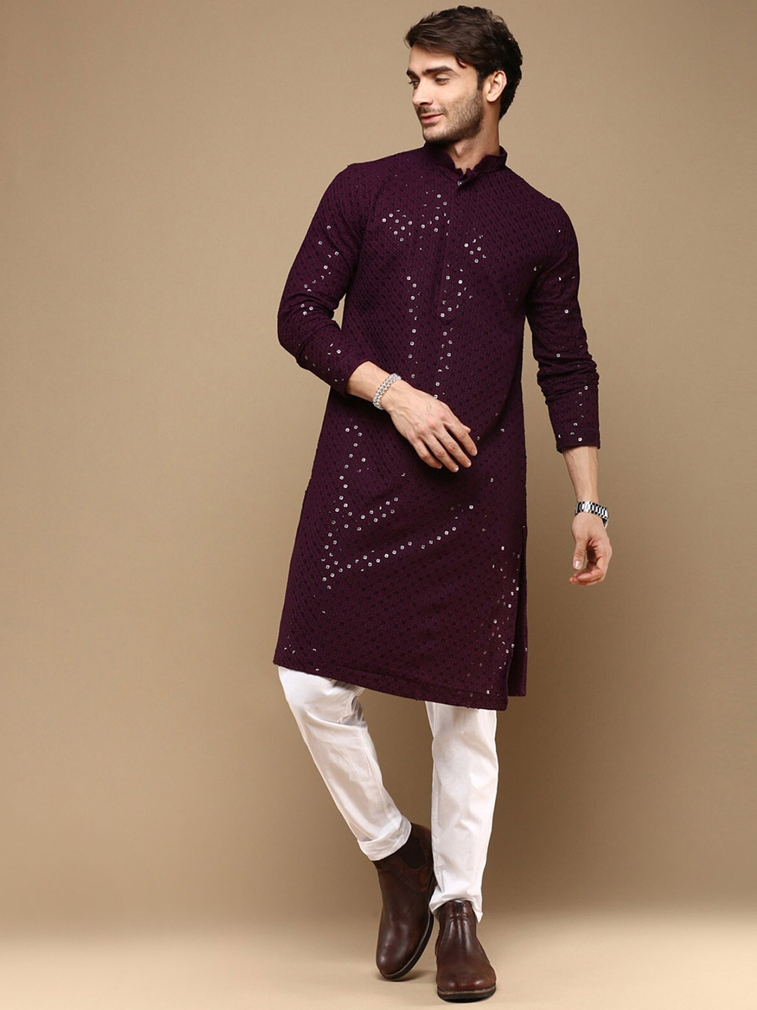 

Sanwara Embroidered Regular Sequinned Kurta with Pyjamas, Purple