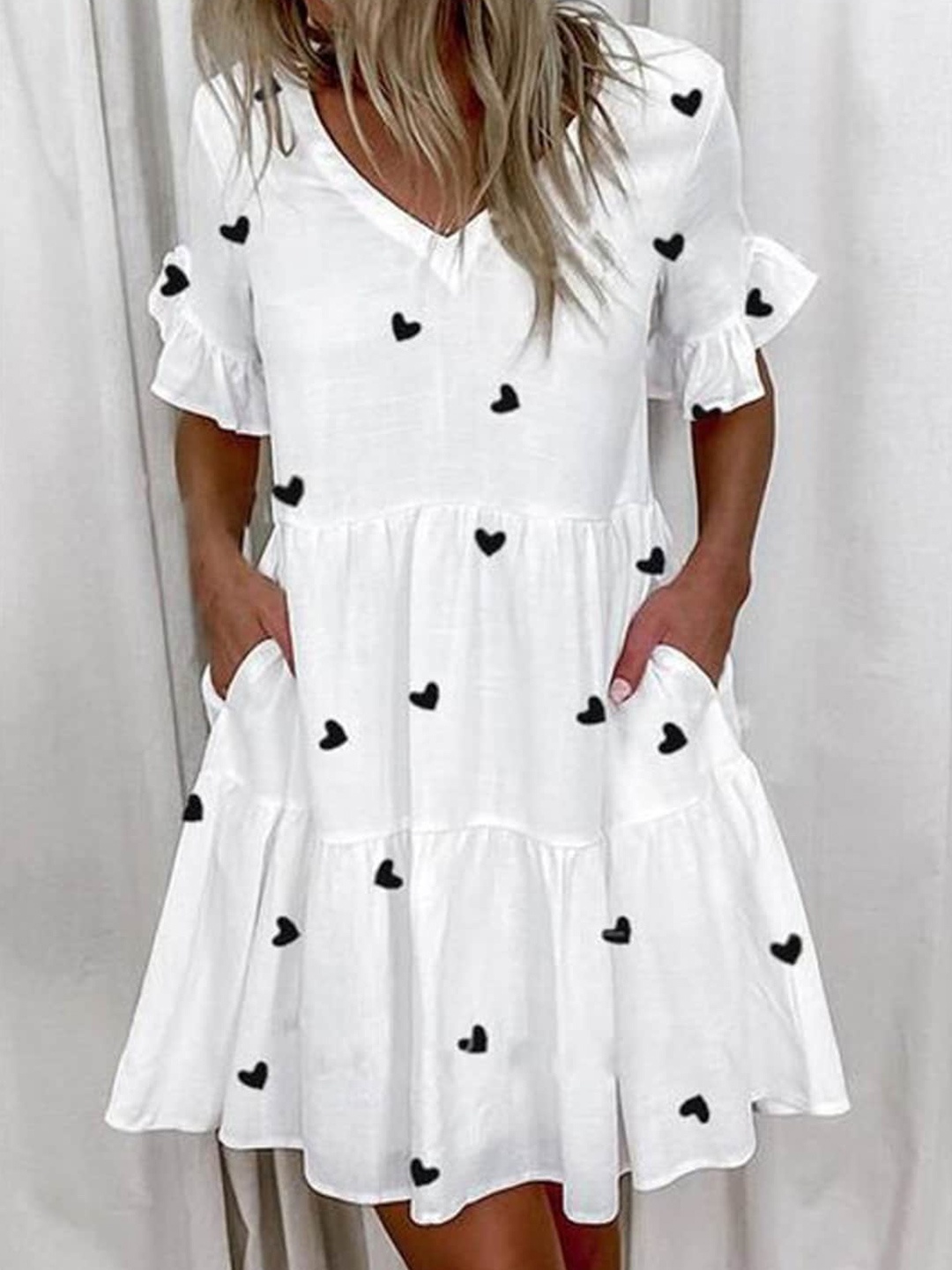 

Stylecast X KPOP Heart Printed V-Neck Above Knee Fit & Flare Dress, White