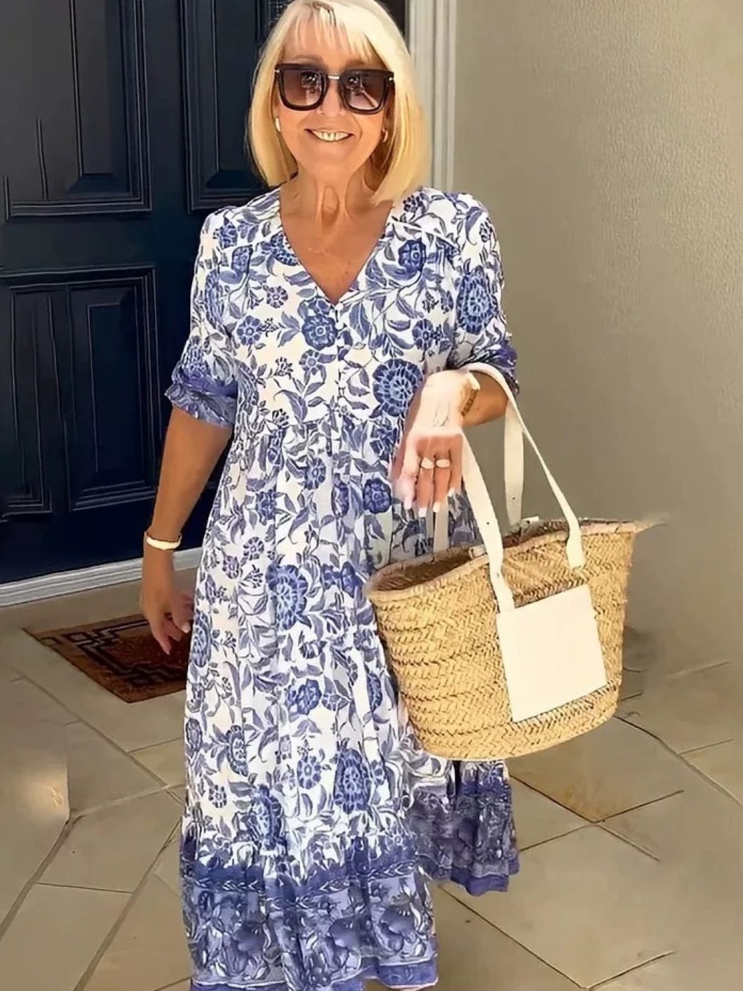 

Stylecast X KPOP Floral Print A-Line Dress, Navy blue
