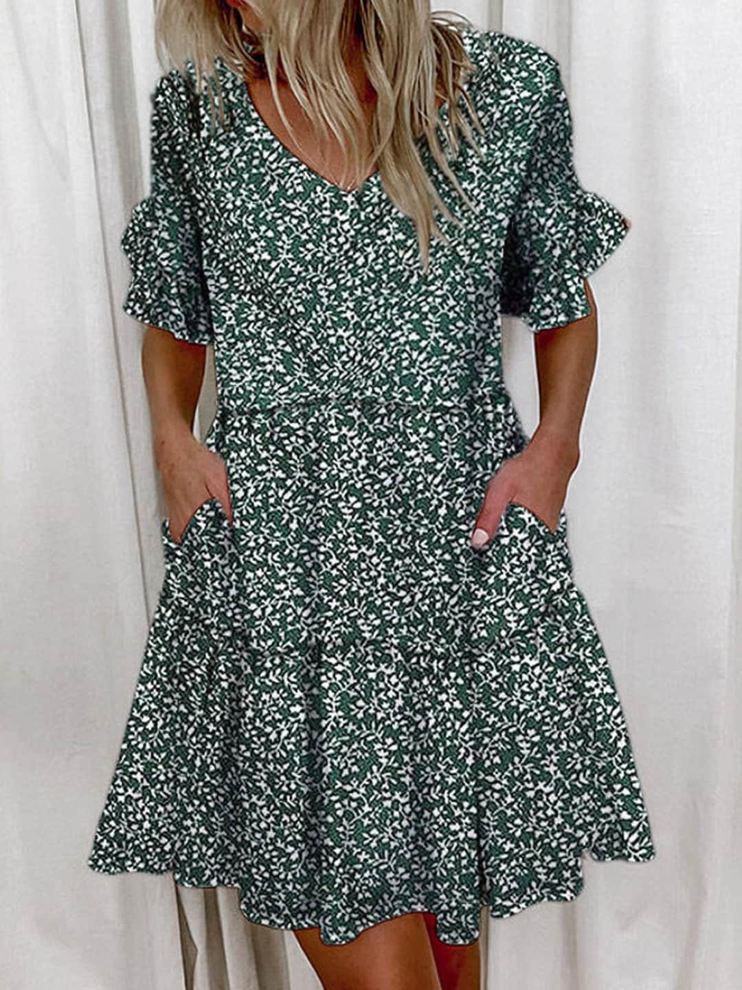 

Stylecast X KPOP Floral Printed V-Neck Flared Sleeves Party A-Line Dress, Green