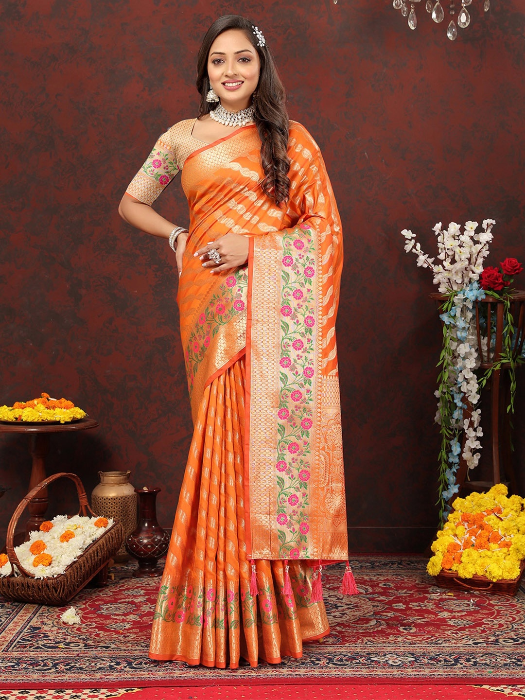 

JATRIQQ Leheriya Woven Design Zari Banarasi Saree, Orange