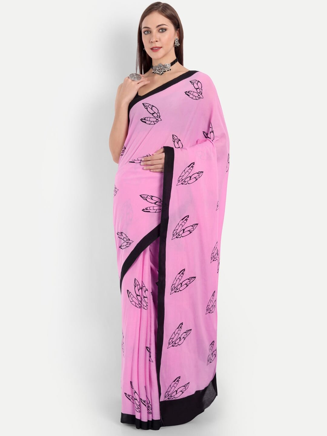 

NIKHILAM Abstract Printed Mulmul Cotton Ikat Saree, Pink