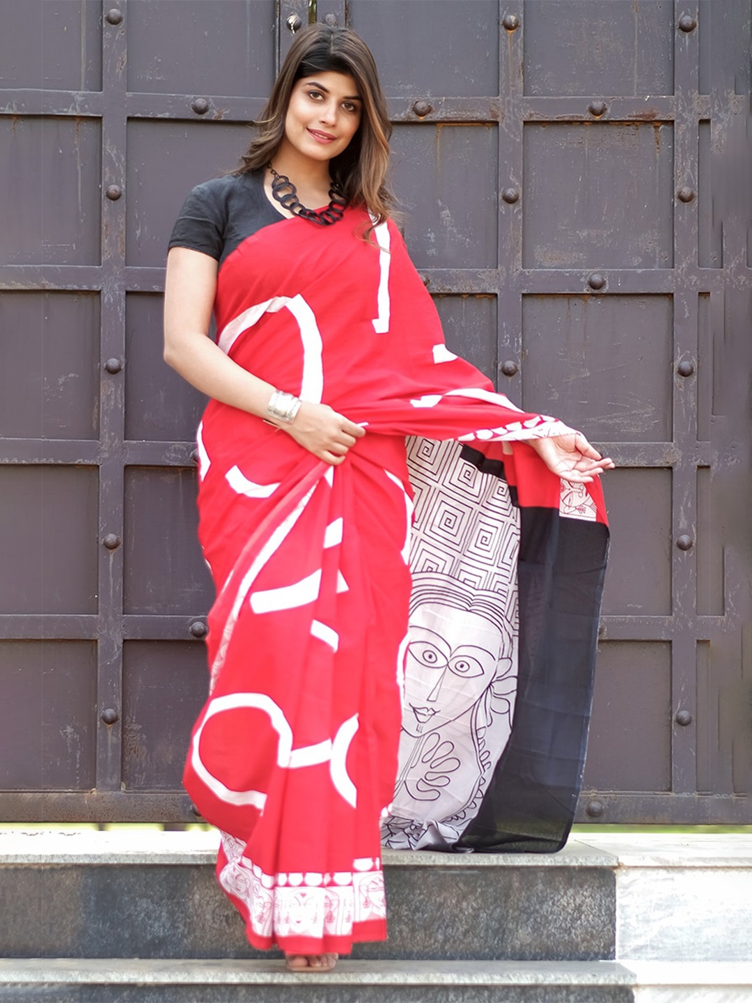 

NIKHILAM Pure Cotton Block Print Saree, Red