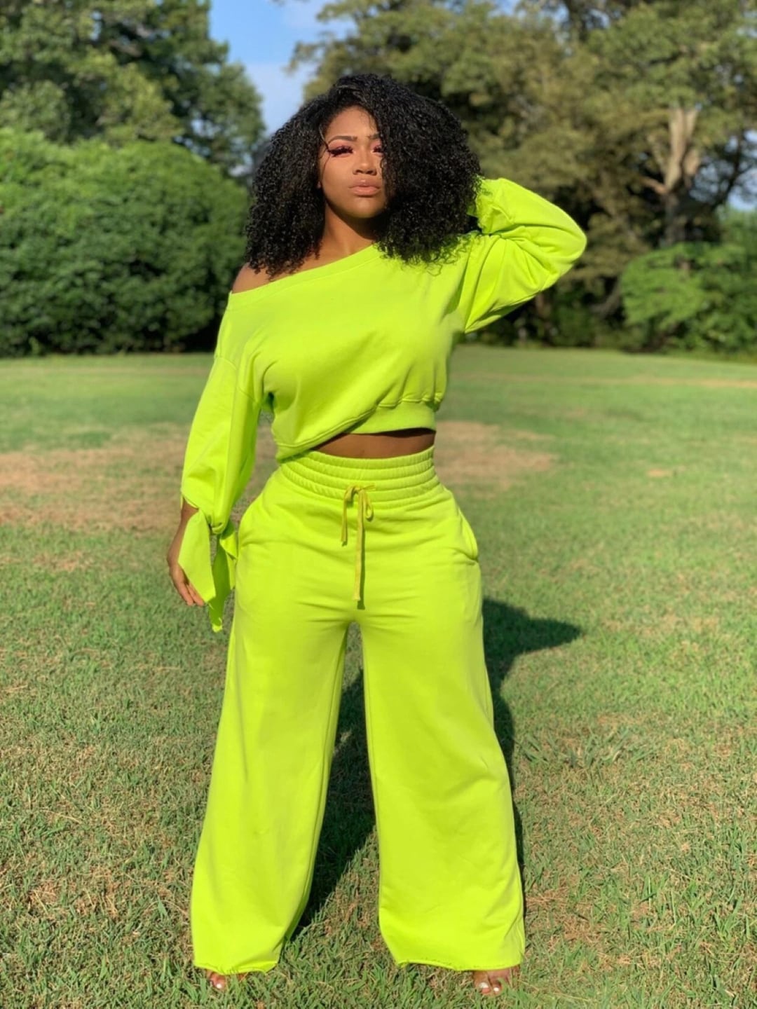 

Stylecast X KPOP One Shoulder Top & Trousers Co-Ords, Green