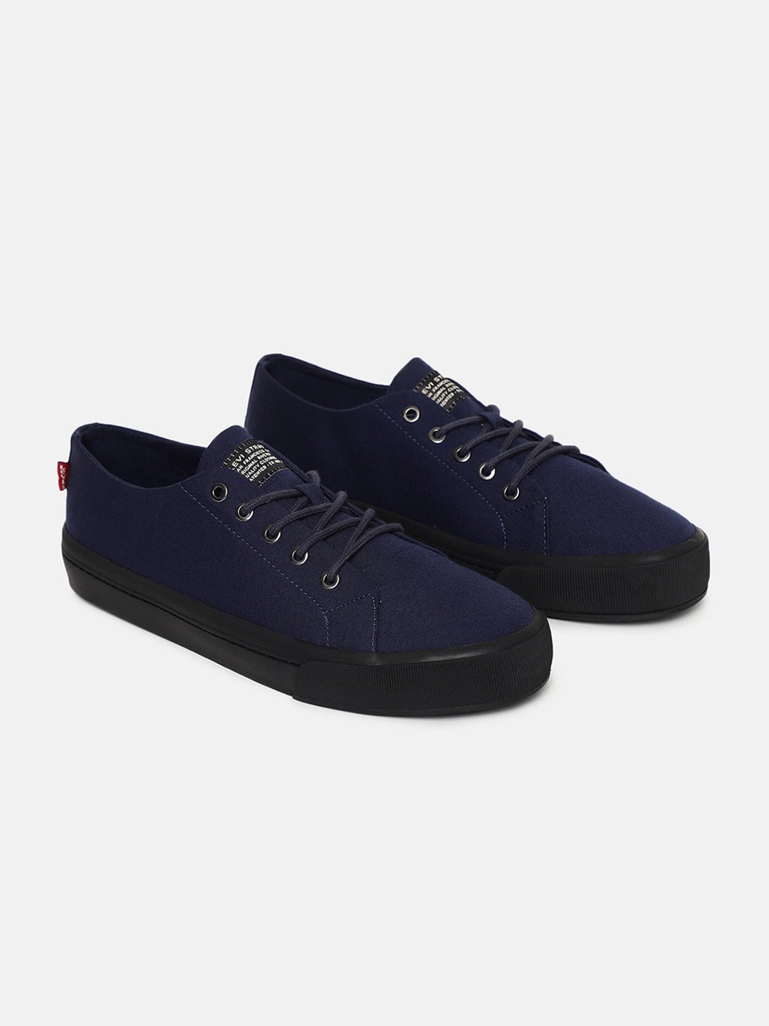 

Levis Men Round Toe Canvas Sneakers, Navy blue
