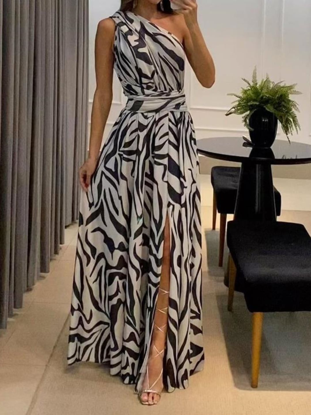 

Stylecast X KPOP Black & White Animal Printed One Shoulder Maxi Dress