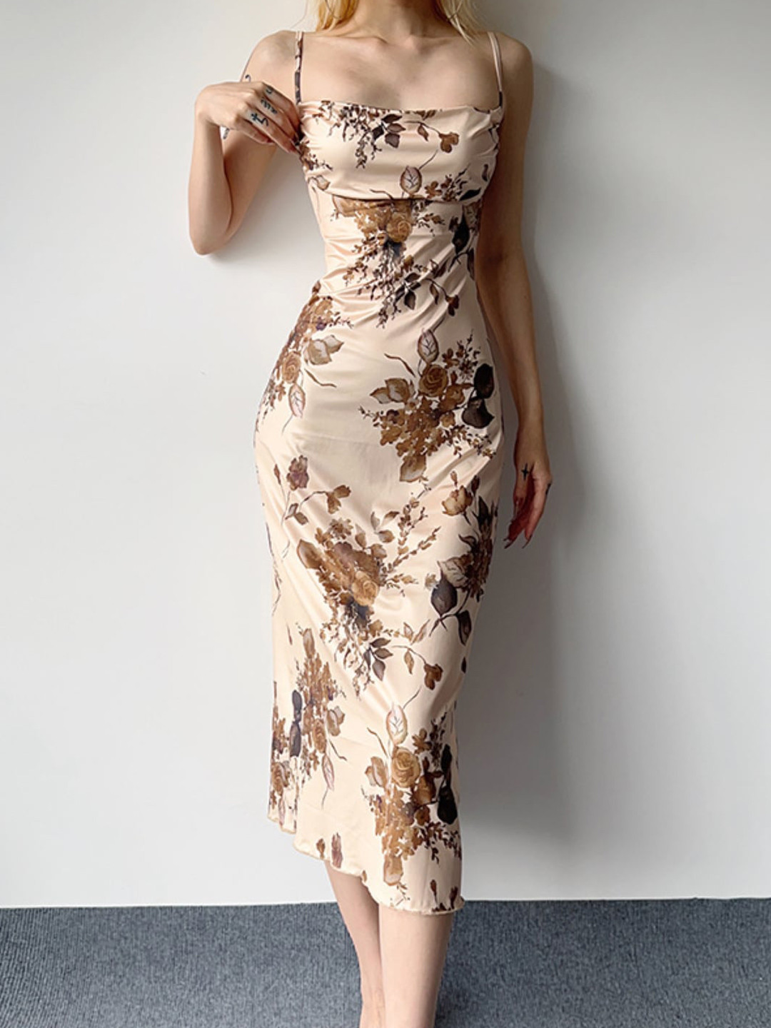 

Stylecast X KPOP Floral Printed Shoulder Straps Bodycon Midi Dress, Khaki
