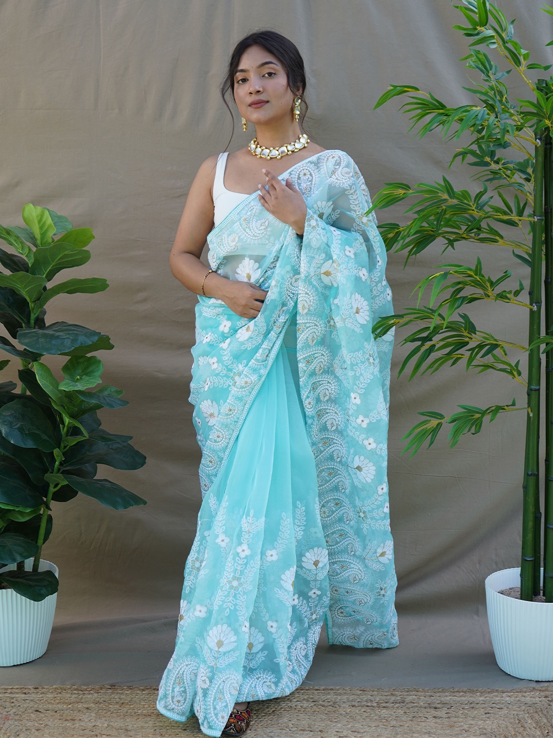 

MBL Floral Embroidered Organza Saree, Blue