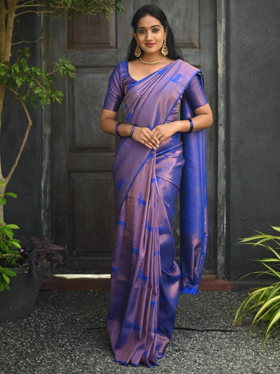 

Aldwych Woven Design Ethnic Motifs Zari Banarasi Saree, Blue