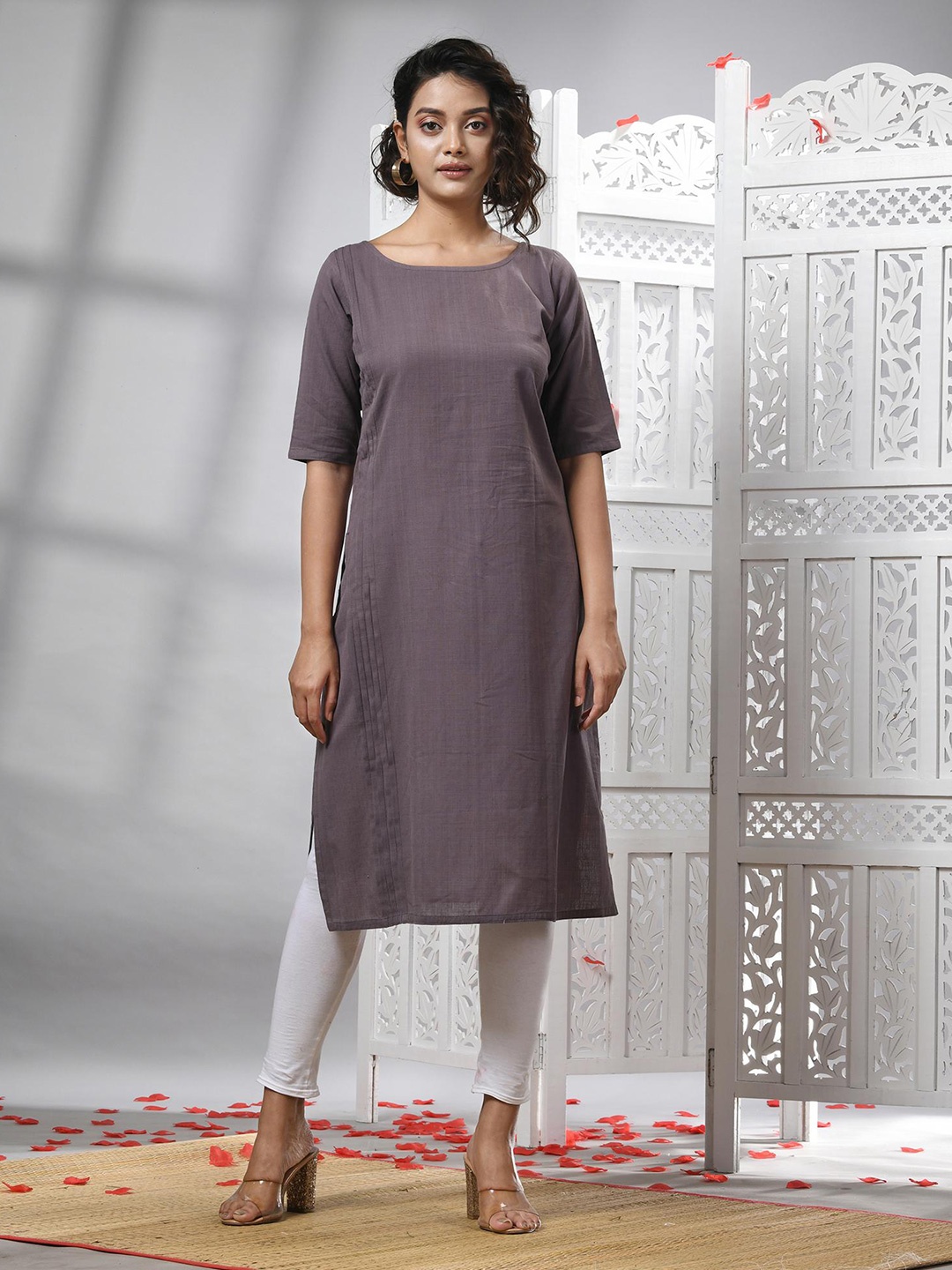 

Angoshobha Short Sleeves Pure Cotton Straight Kurta, Mauve