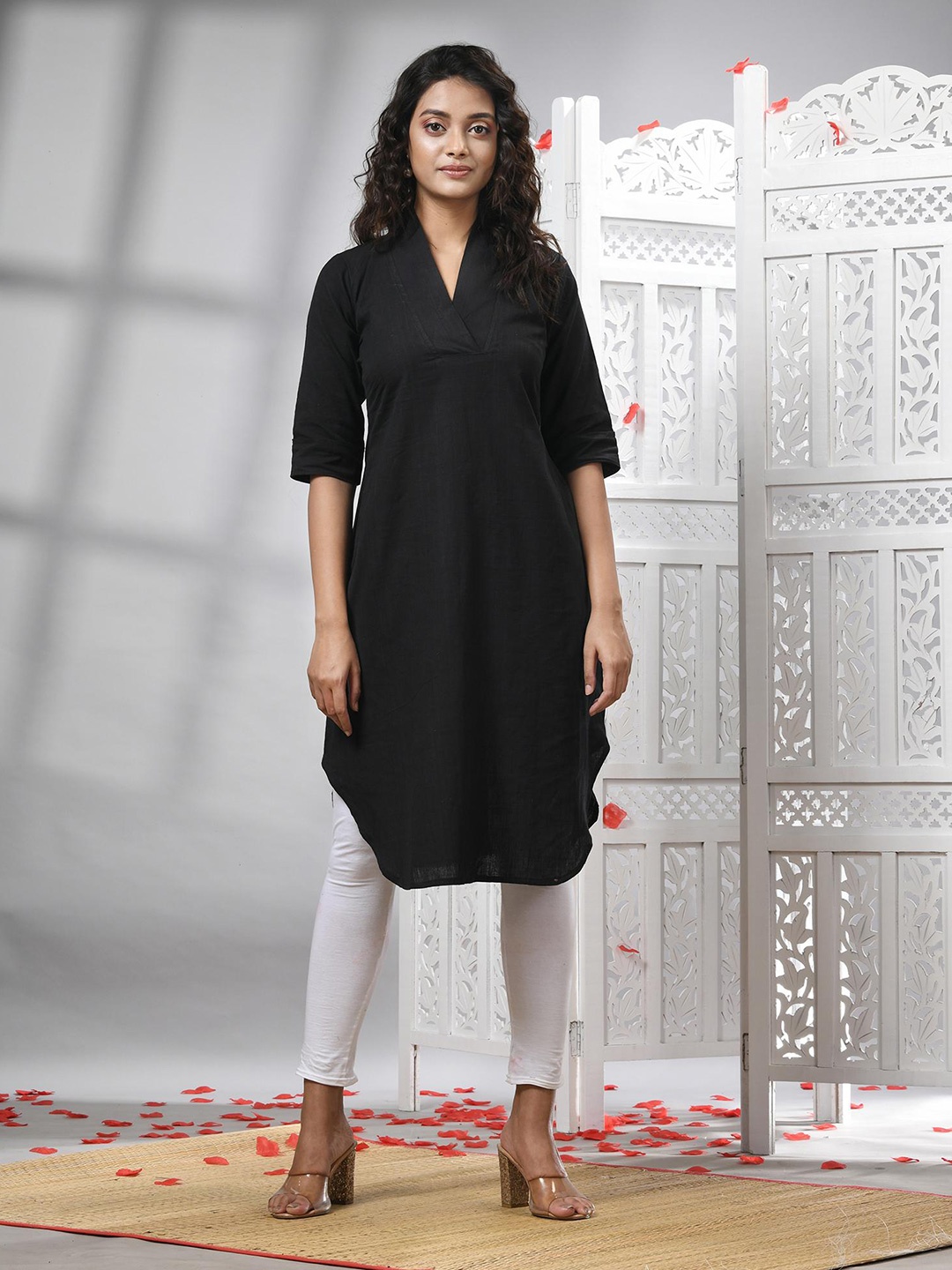 

Angoshobha V-Neck Design Pure Cotton Kurta, Black