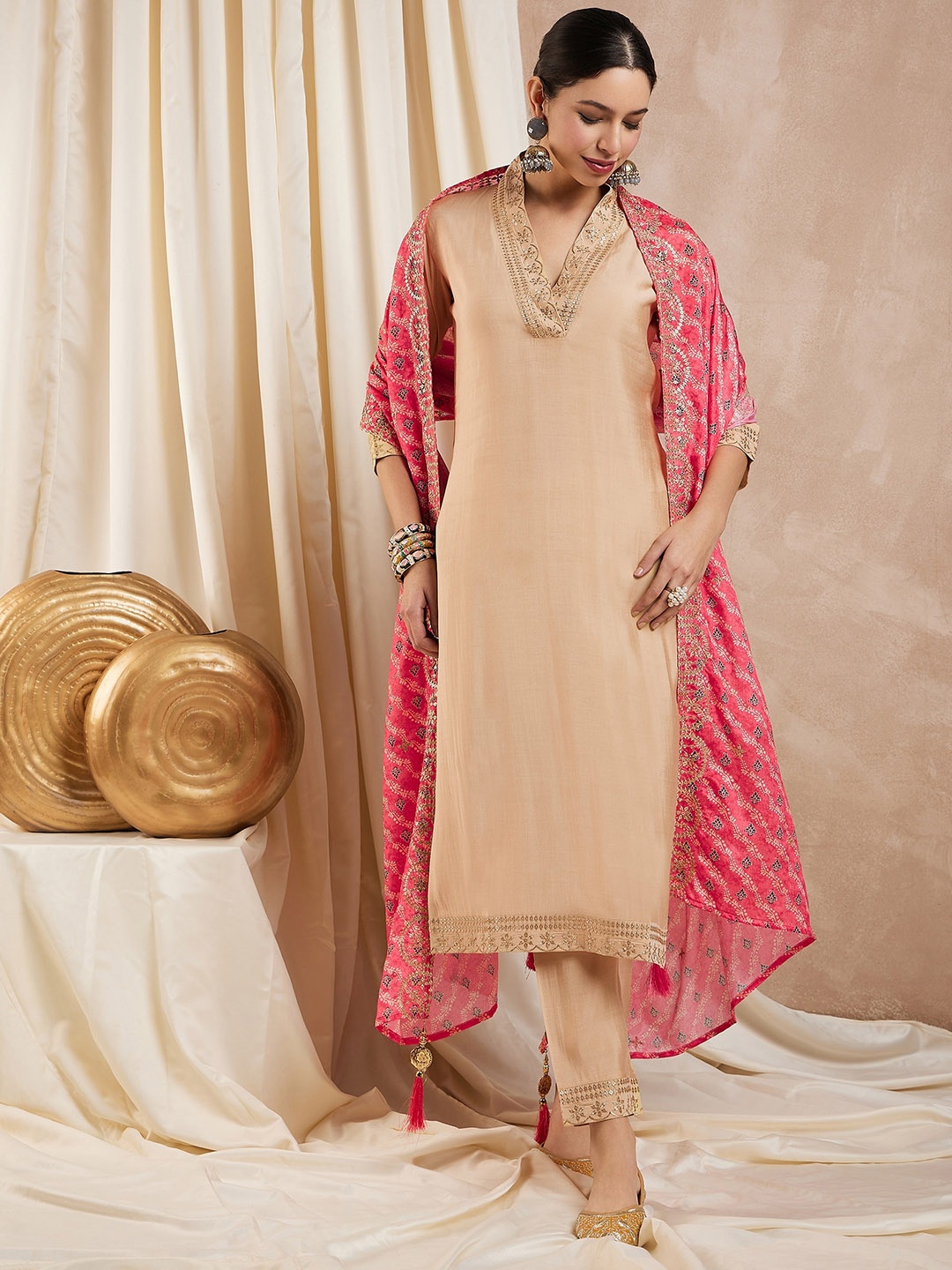 

KAVINDI Ethnic Motifs Embroidered Shawl Collar Thread Work Chanderi Silk Kurta Set, Beige